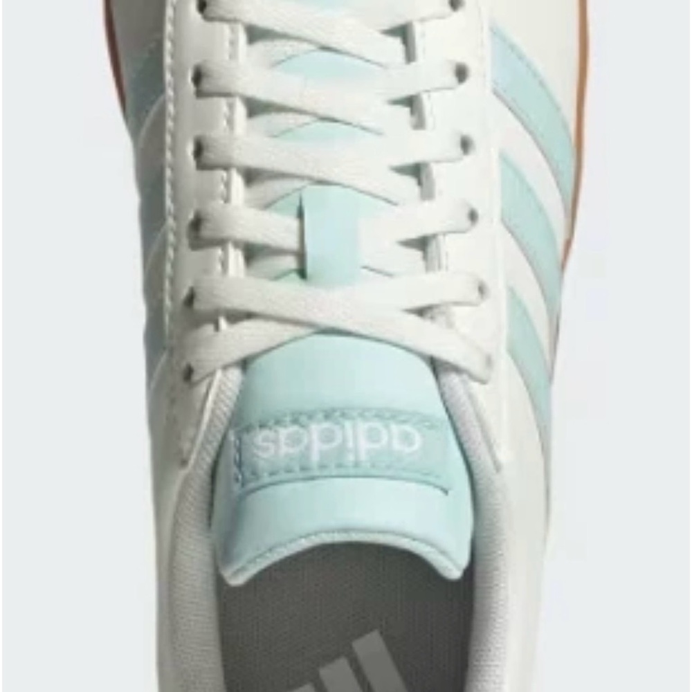 Adidas Women's White and Light Blue Sneakers NWT